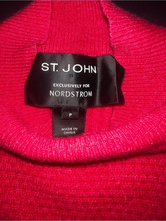 St. John Sweaters - NWOT St. John Cashmere Turtleneck Pink Sweater